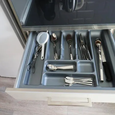 Hands House Magic 公寓 *