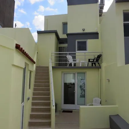 Hands House Magic * Ponta Delgada