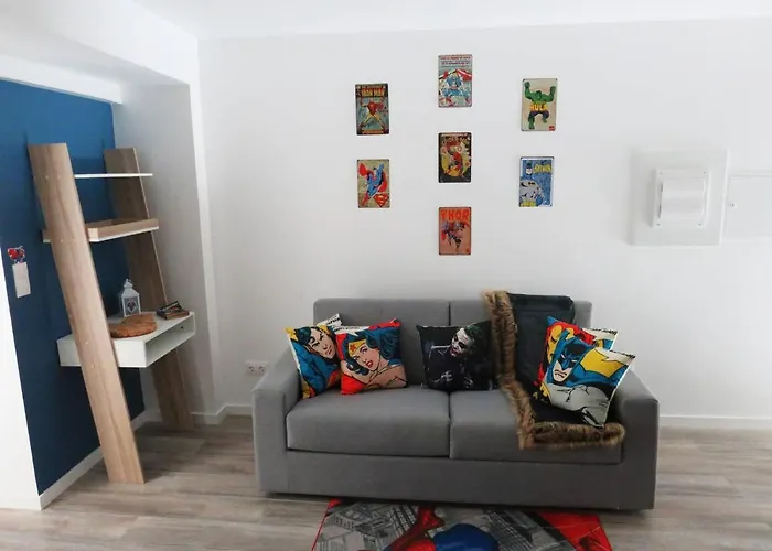 Hands House Magic * Πόντα Ντελγκάντα