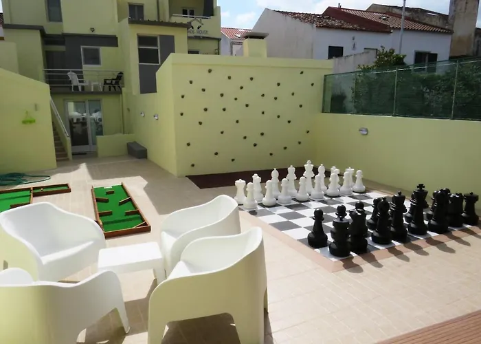 Hands House Magic * Понта-Делгада